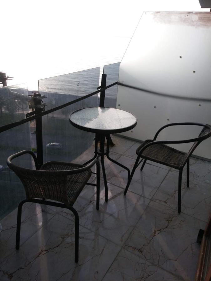 Apartment On The Back Sea Batumi Kültér fotó